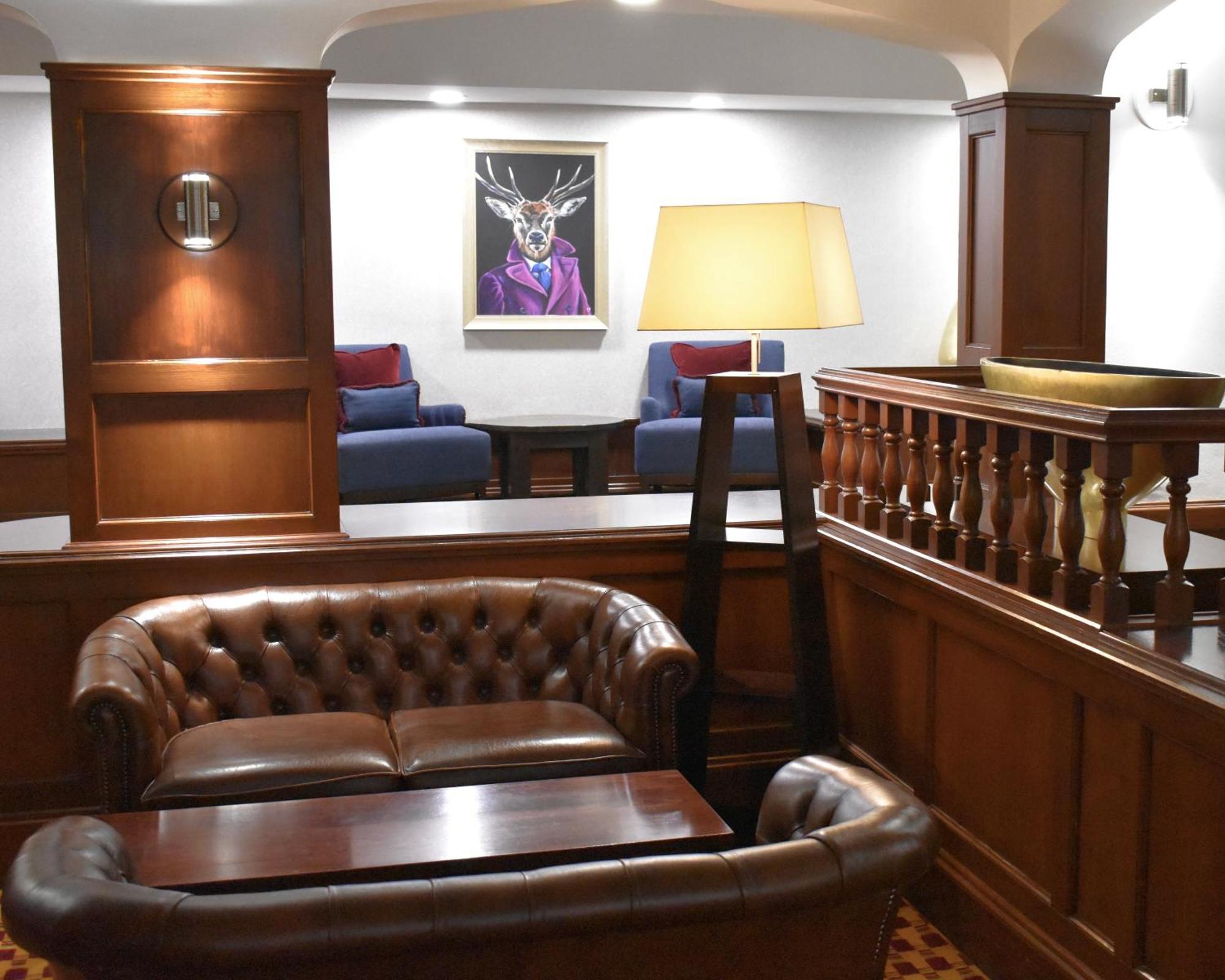 The Aberdeen Dyce Hotel Экстерьер фото