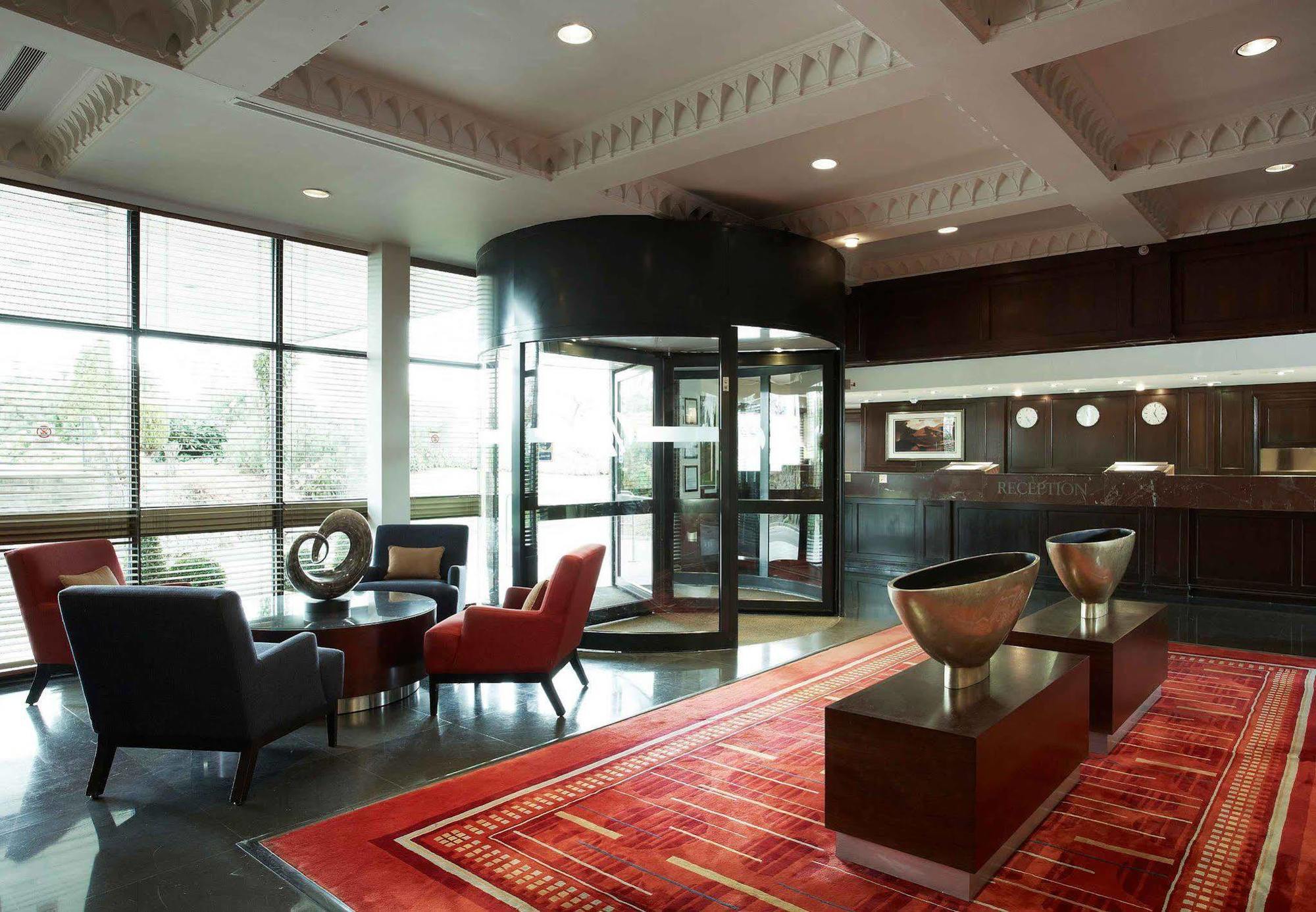 The Aberdeen Dyce Hotel Экстерьер фото